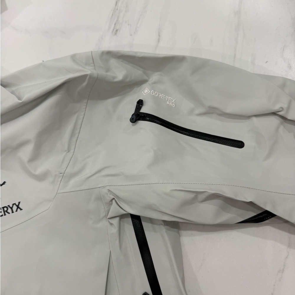 Arcteryx SV6 Jacket Men's Size Large - Picture 3 of 5